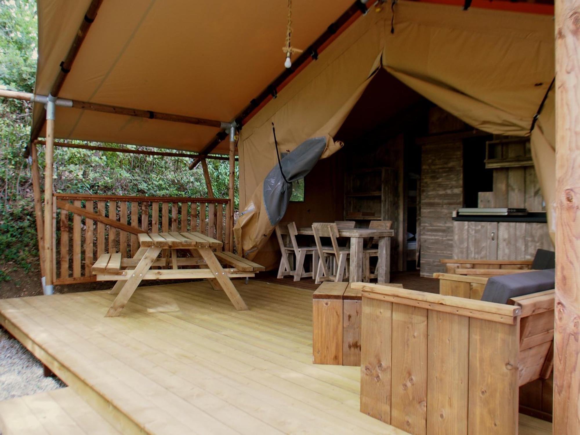 camping mas du sartre Saint Alban Auriolles Bagian luar foto